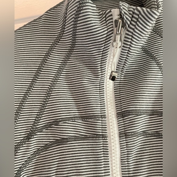 Lululemon Define jacket - Picture 5 of 7